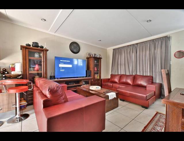 4 BEDROOM HOUSE FOR SALE IN LEOPARD’S REST